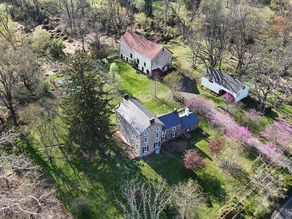 345 PARK AVENUE, CHALFONT, PA 18914