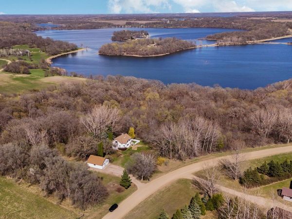 12951 Daisy Lane SW, Farwell, MN 56327