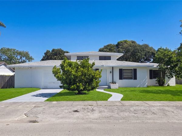 2511 Plunkett St , Hollywood, FL 33020