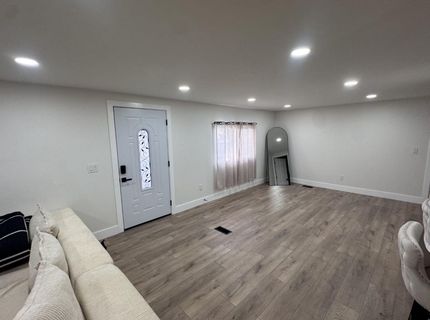 137 Davis Ave, Sacramento, CA 95823 Photo