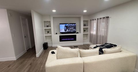 137 Davis Ave, Sacramento, CA 95823 Photo