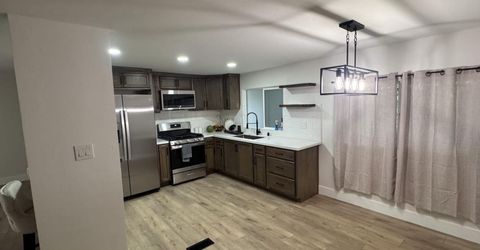 137 Davis Ave, Sacramento, CA 95823 Photo