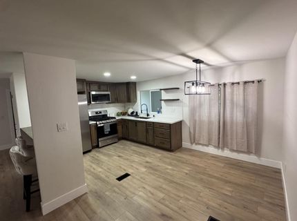 137 Davis Ave, Sacramento, CA 95823 Photo