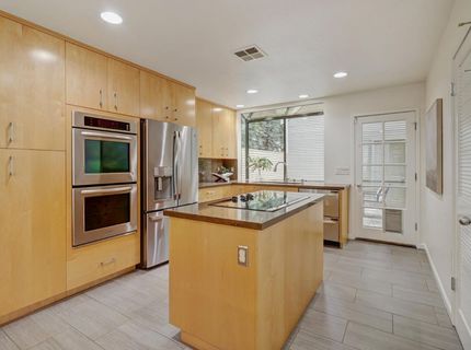 476 Wyndgate Rd, Sacramento, CA 95864 Photo