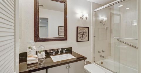 476 Wyndgate Rd, Sacramento, CA 95864 Photo