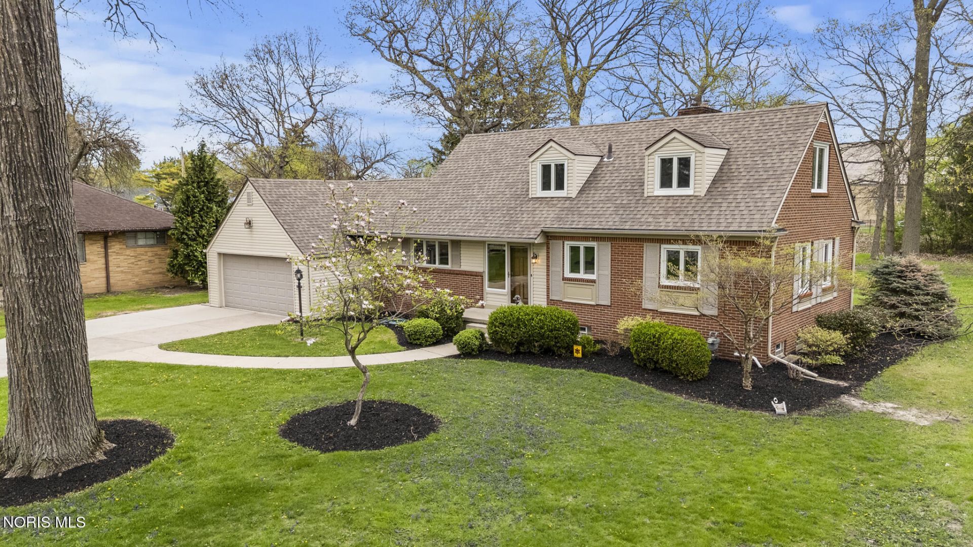 2356 Townley Road, Toledo, OH 43614 Main Photo