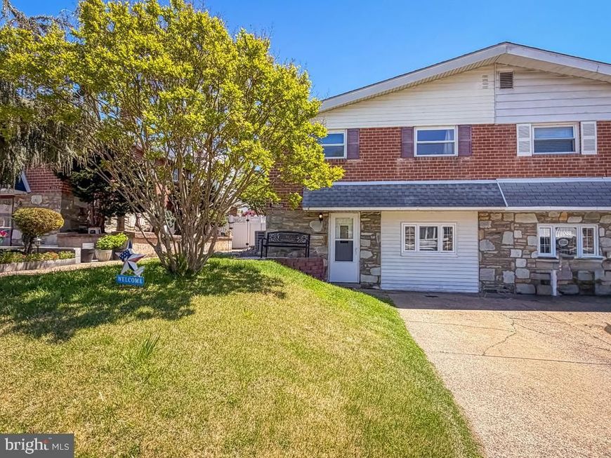 9015 Cloverly Road, Philadelphia, PA 19136 Main Photo