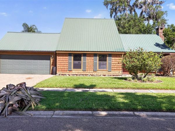 1604 TEAKWOOD DRIVE , PLANT CITY, FL 33563