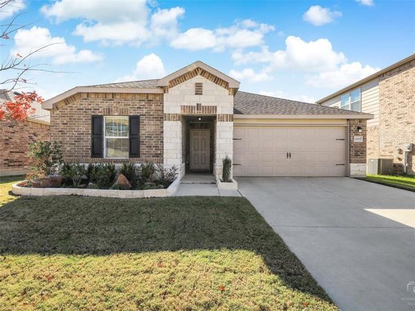 2207 Heaton Street, Forney, TX 75126