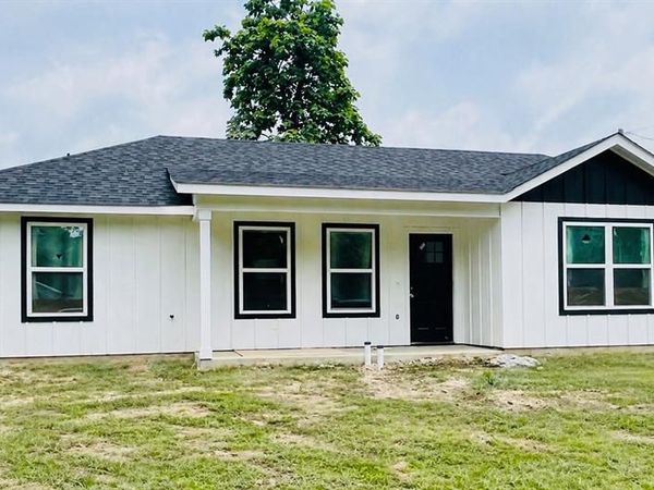 251 E Fort Worth Avenue , Cooper, TX 75432