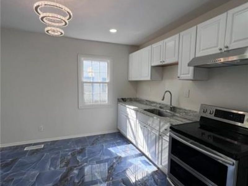 2022 W Grand Avenue, Dayton, OH 45402 Photo 7