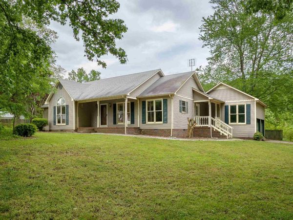 9206 Barker Rd , Athens, AL 35614