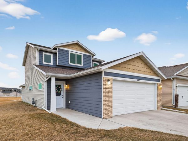 6661 21st Street S, Fargo, ND 58104