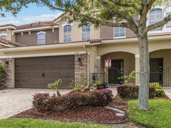 2107 VELVET LEAF DRIVE, OCOEE, FL 34761