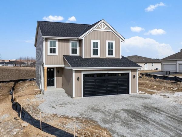 623 Belmont Dr, Watertown, WI 53094