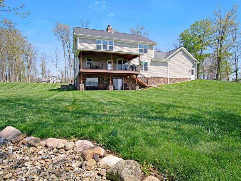 9596 Woodridge Circle, Fredericktown, OH 43019 Photo 13