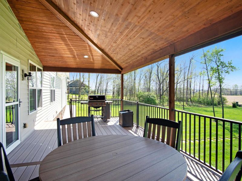 9596 Woodridge Circle, Fredericktown, OH 43019 Photo 18