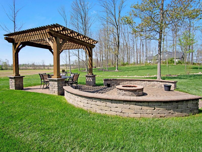 9596 Woodridge Circle, Fredericktown, OH 43019 Photo 9