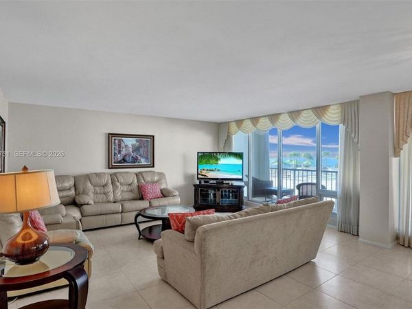 4280 Galt Ocean Dr, Unit 2K, Fort Lauderdale, FL 33308