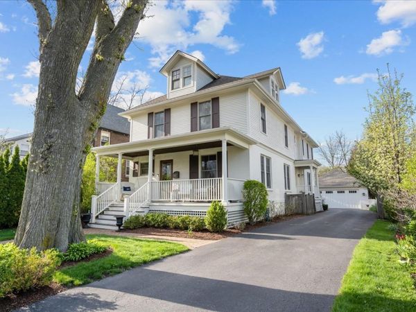 Lake Forest, IL 60045