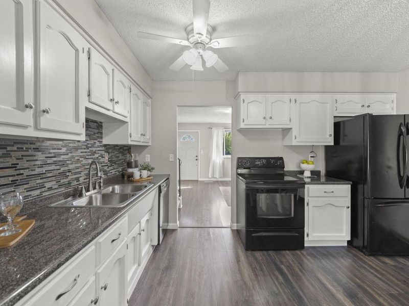 5392 Carbondale Drive, Columbus, OH 43232 Photo 11
