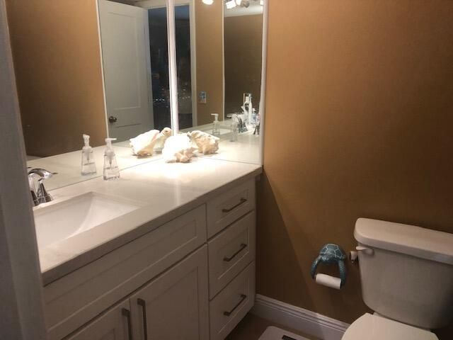 2029 N Ocean Boulevard, Unit 209, Fort Lauderdale, FL 33305 Photo