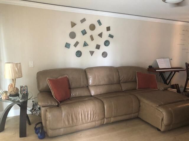 2029 N Ocean Boulevard, Unit 209, Fort Lauderdale, FL 33305 Photo