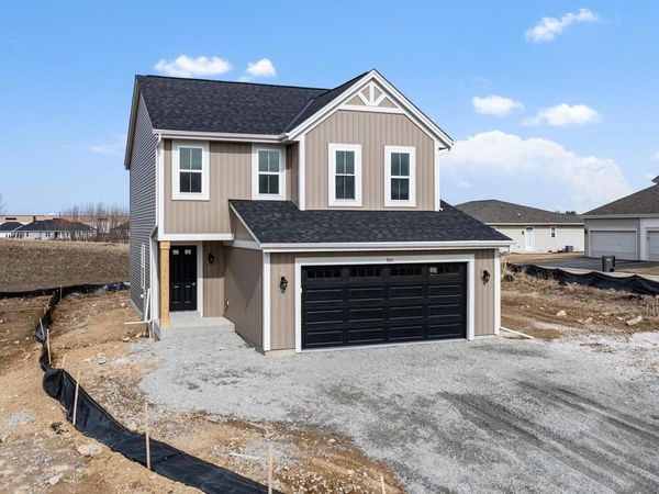 623 Belmont DRIVE, Watertown, WI 53094