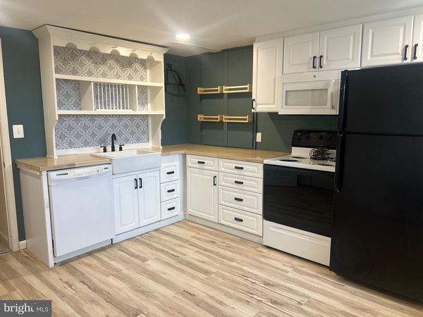 6122 ROLLING VIEW DRIVE, SYKESVILLE, MD 21784