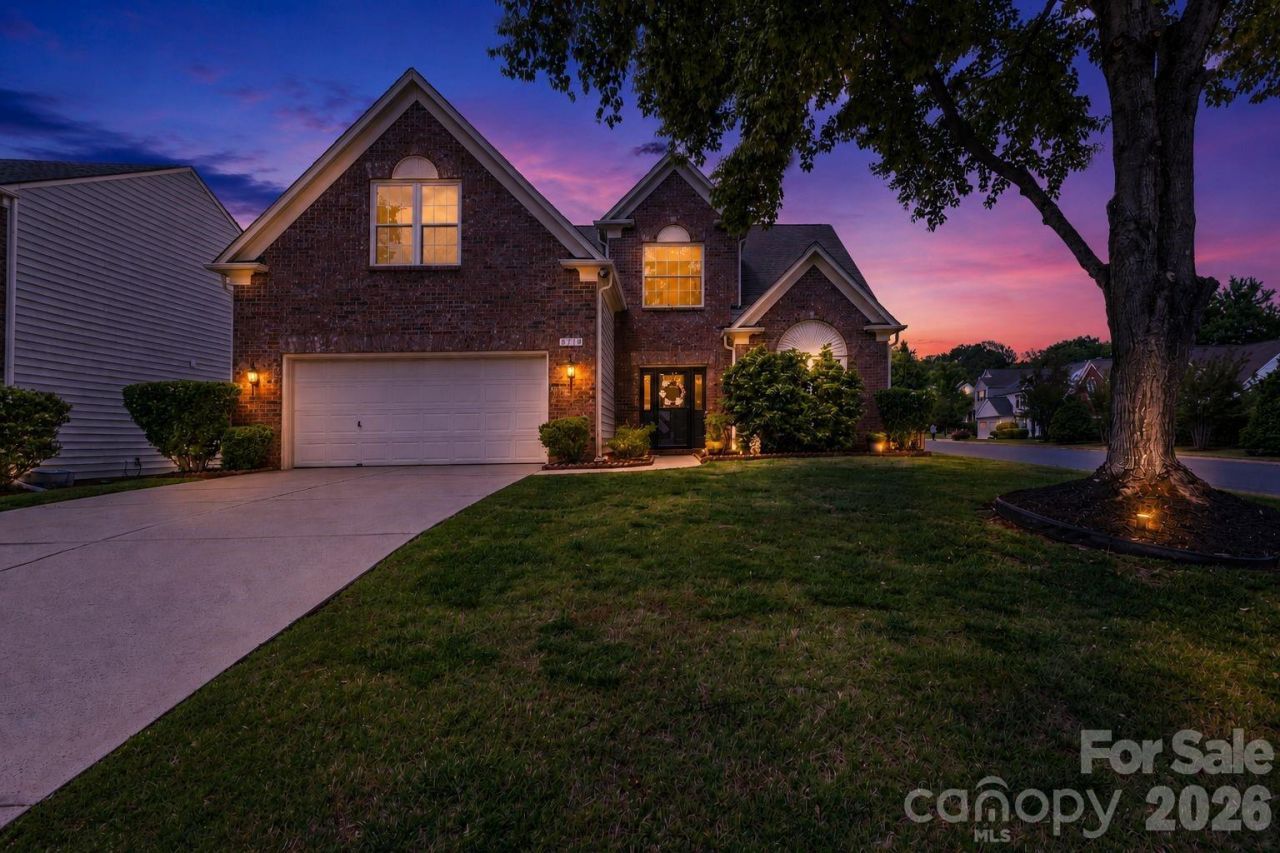 8719 Fieldcroft Drive, Charlotte, NC 28277 Main Photo