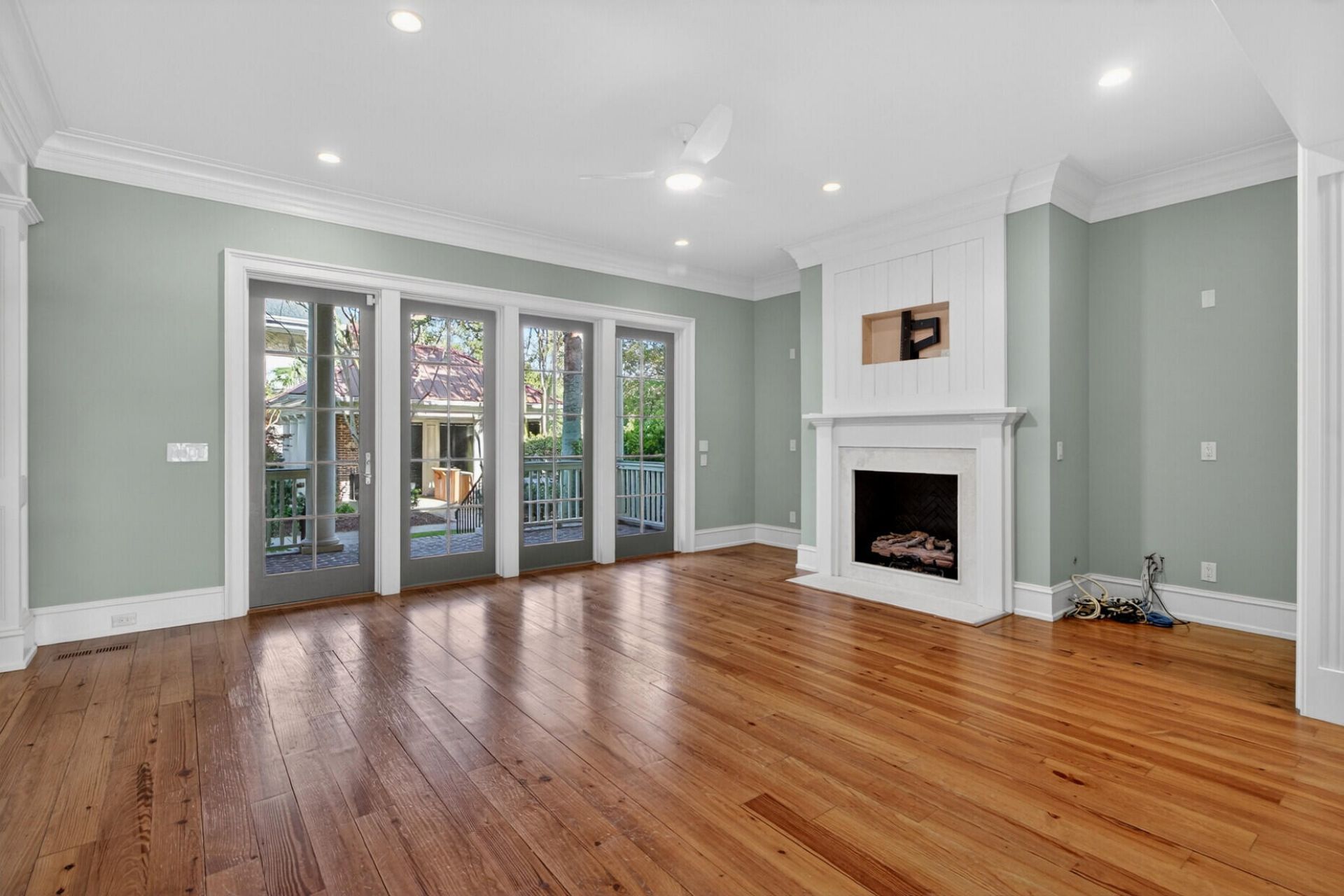 659 Island Park Drive Photo 25