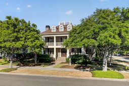 659 Island Park Drive photo 4