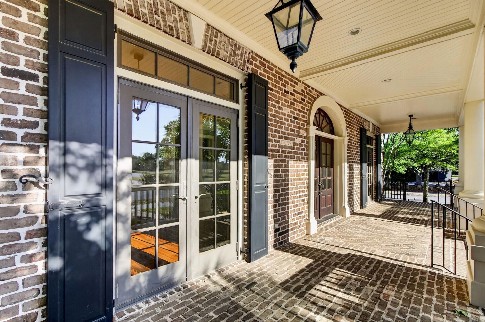 659 Island Park Drive Photo 8