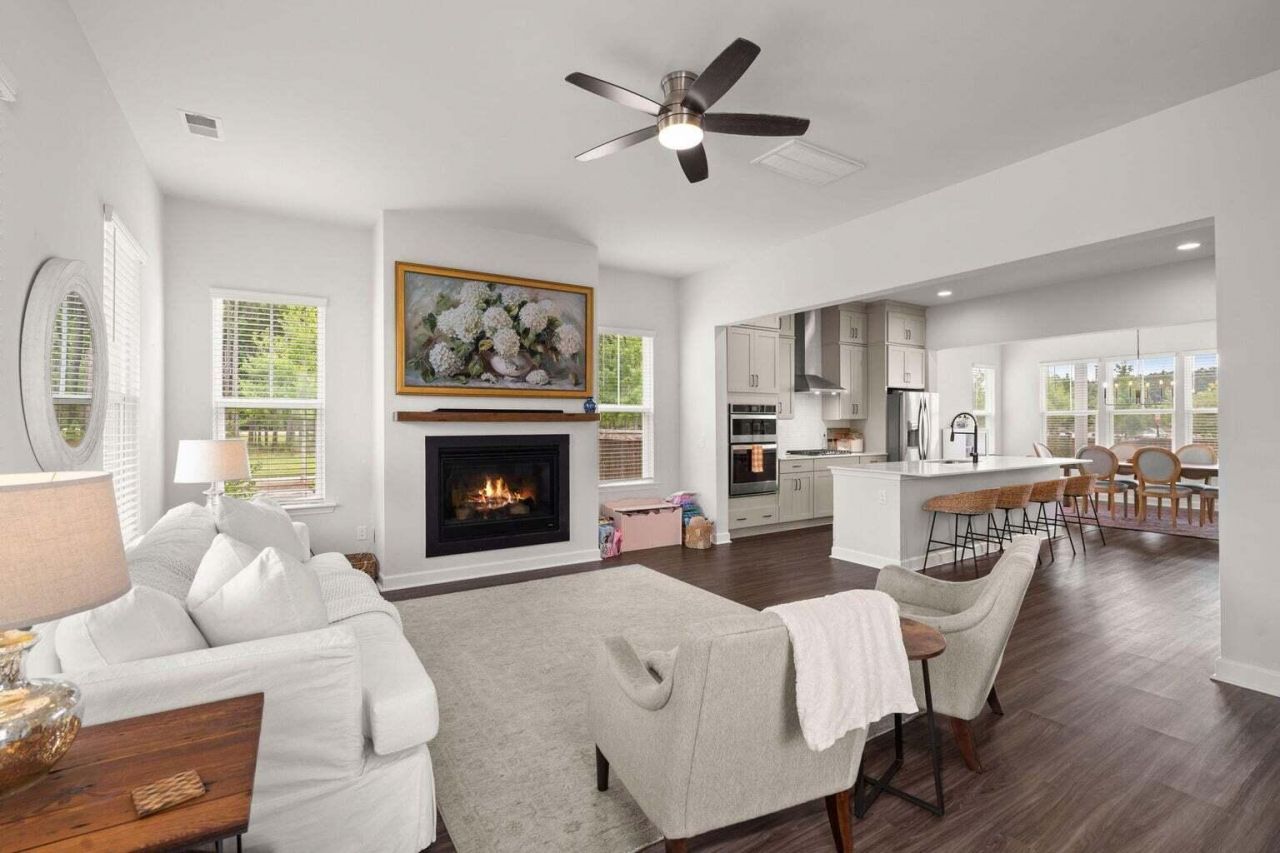 742 Myrtle Branch Street Photo 11