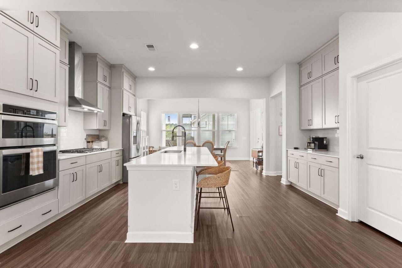 742 Myrtle Branch Street Photo 13