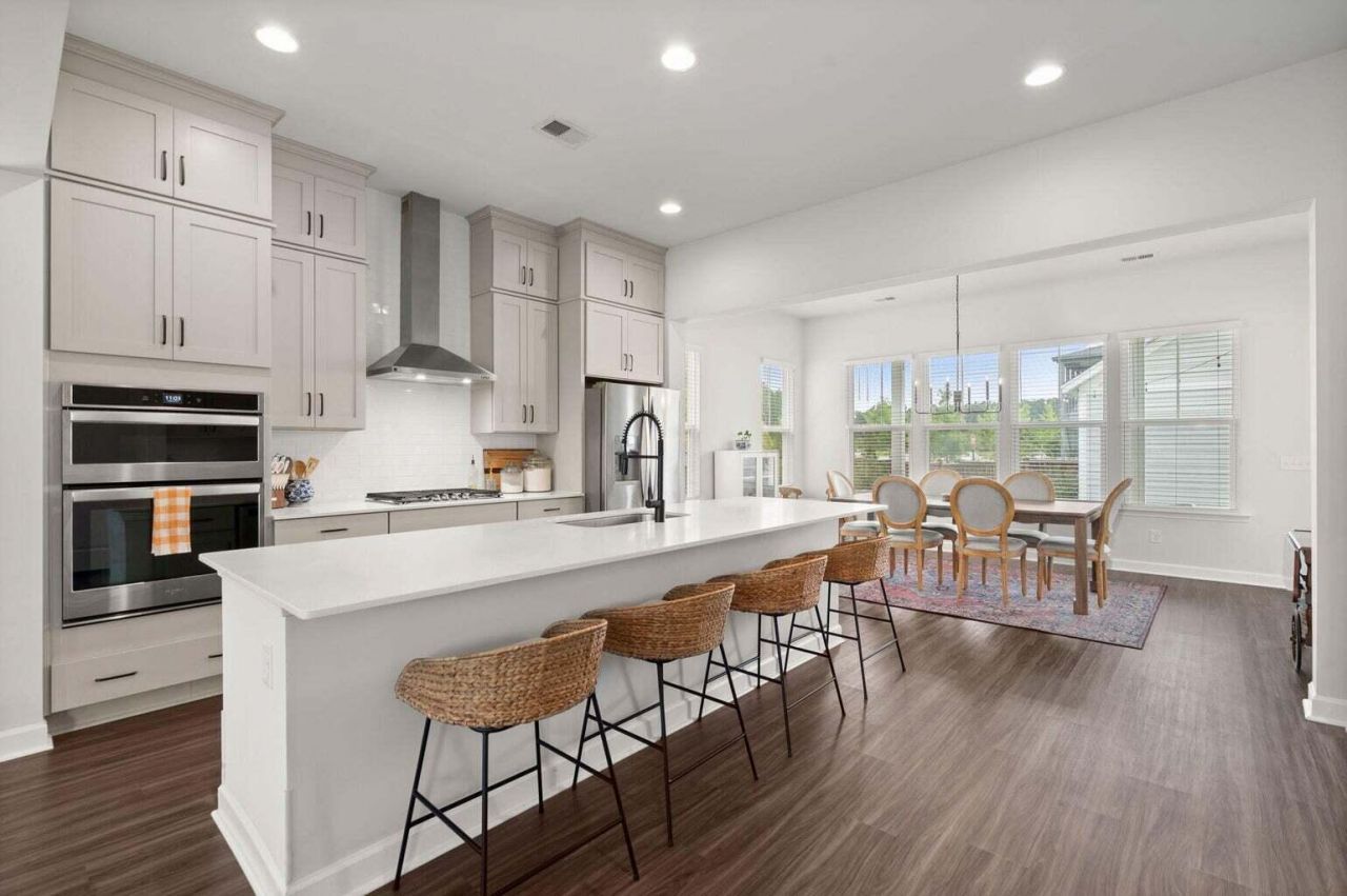 742 Myrtle Branch Street Photo 16