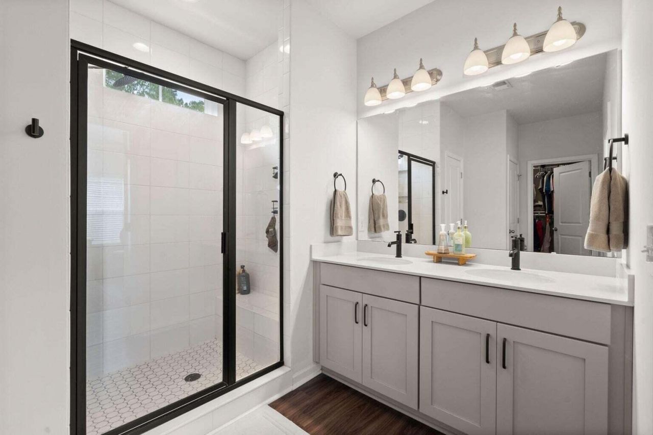 742 Myrtle Branch Street Photo 26