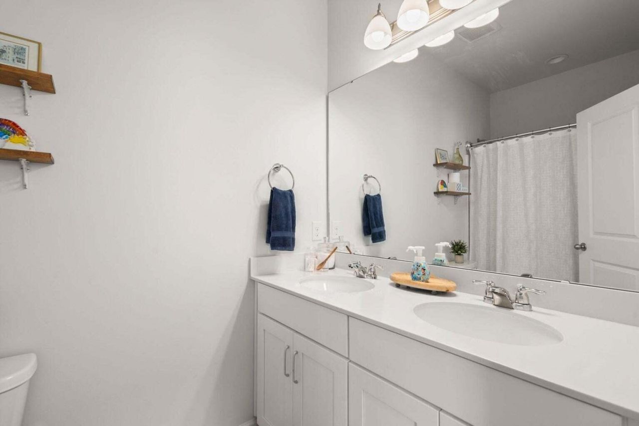 742 Myrtle Branch Street Photo 29