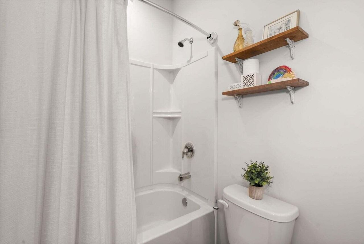 742 Myrtle Branch Street Photo 30