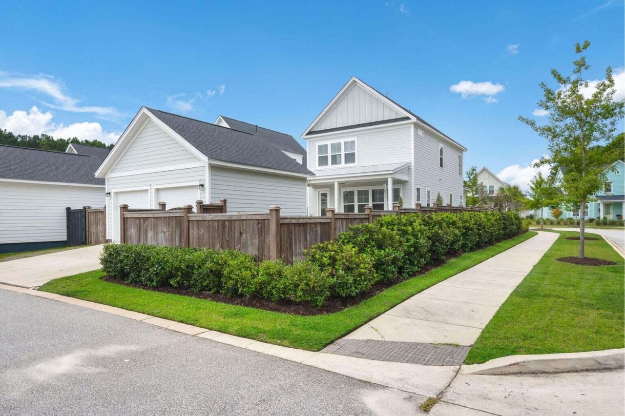 742 Myrtle Branch Street Photo 39