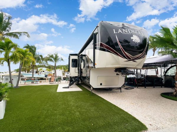 325 Calusa Street, Unit 222, KEY LARGO, FL 33037