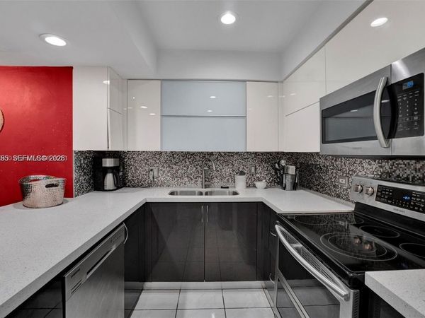 6821 Brookline Dr , Unit 6821, Hialeah, FL 33015