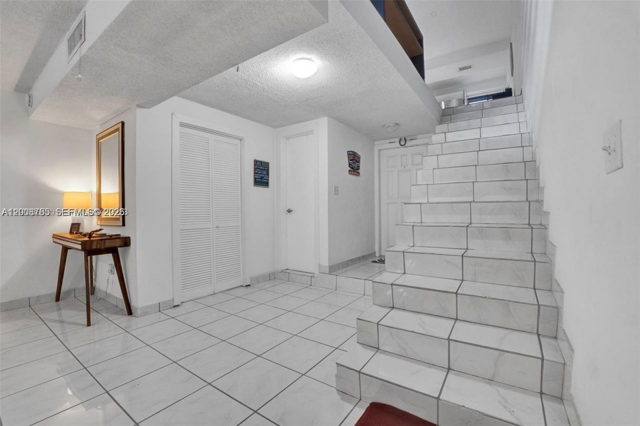 6821 Brookline Dr , Unit 6821, Hialeah, FL 33015 Photo