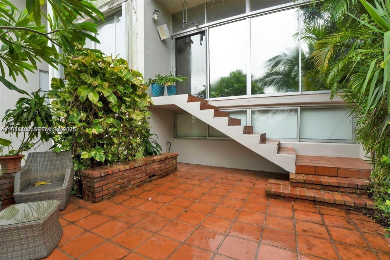 6821 Brookline Dr , Unit 6821, Hialeah, FL 33015 Photo