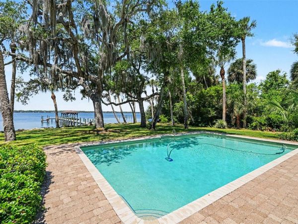 4137 CROOKED MILE ROAD , MERRITT ISLAND, FL 32952