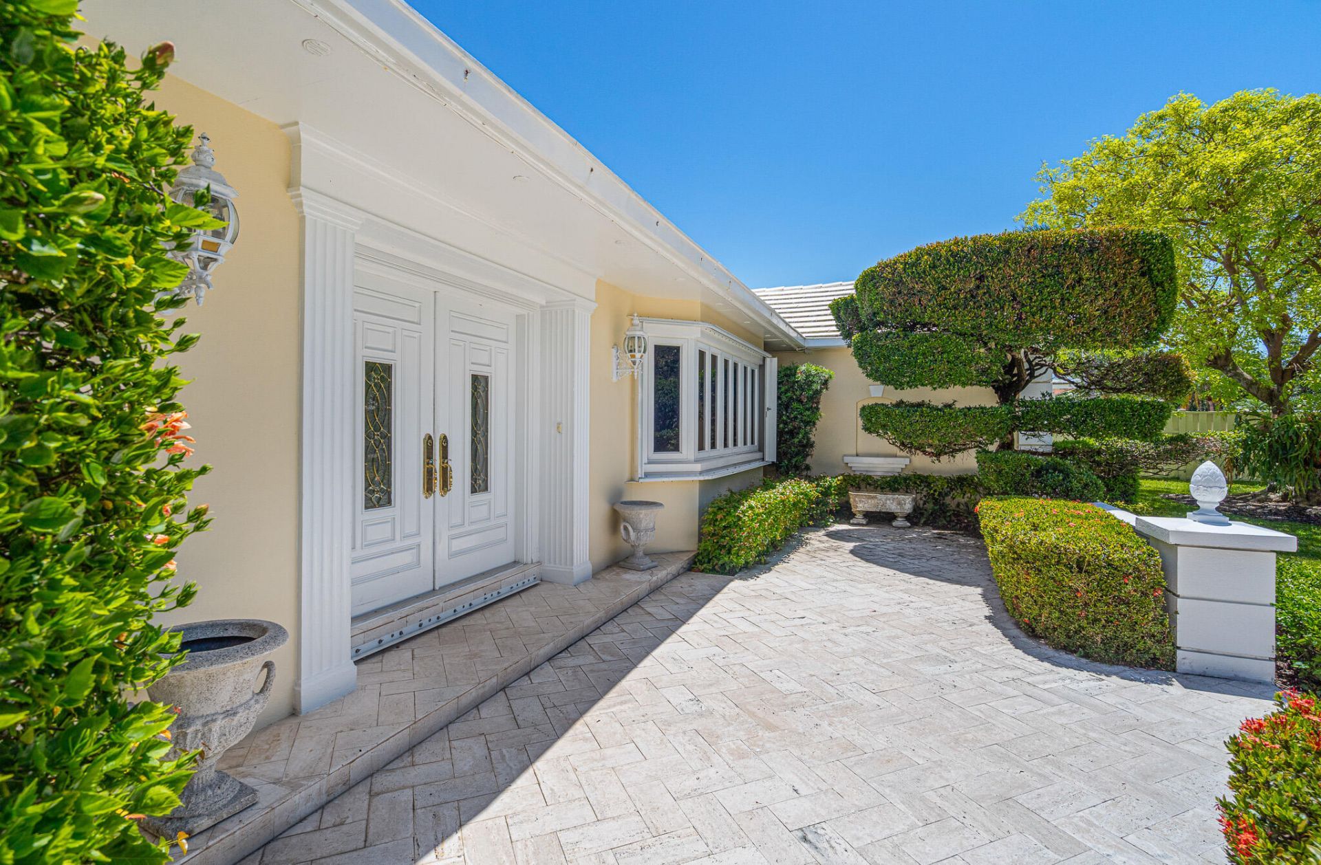 57 Cayuga Road, Sea Ranch Lakes, FL 33308 Photo