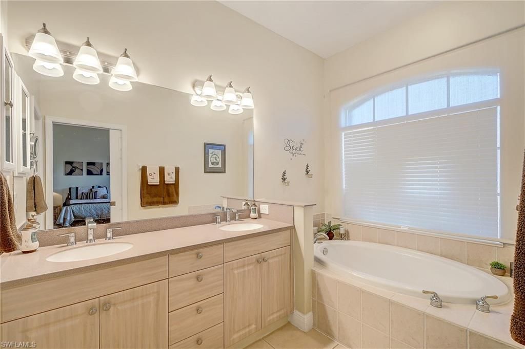 13921 Bently Cir, Fort Myers, FL 33912 Photo