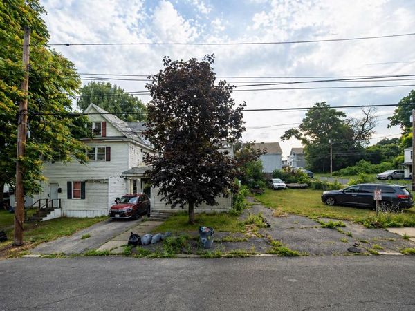 759 Cutler Street , Colonie, NY 12303