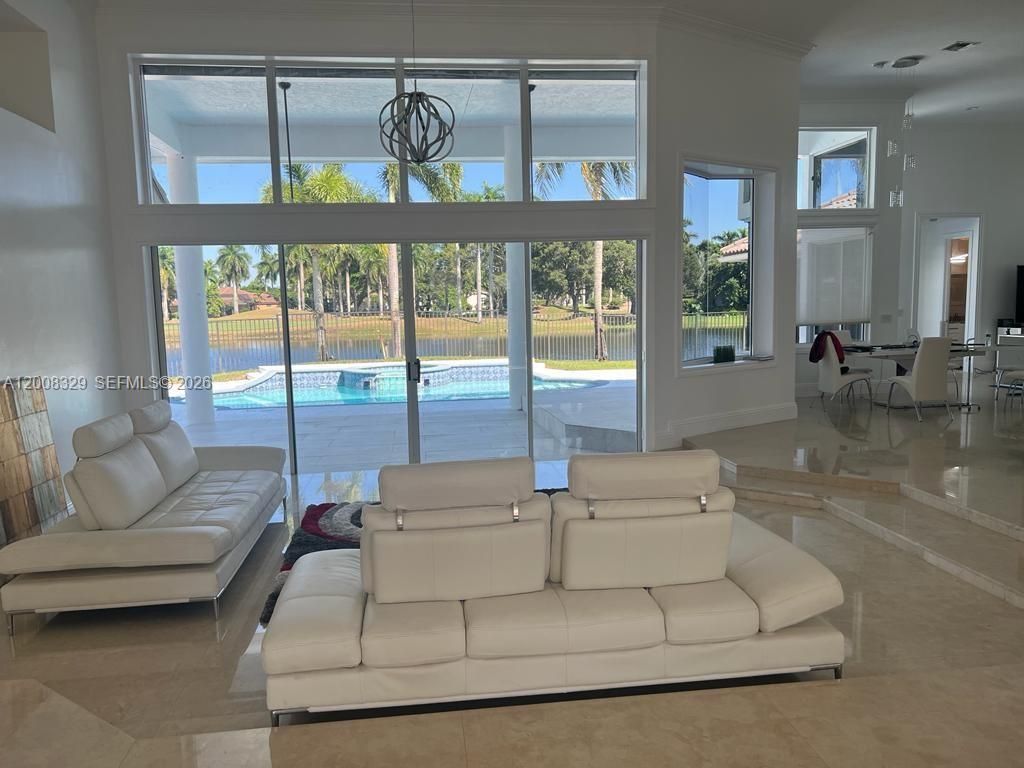 2534 Poinciana Dr , Weston, FL 33327 Photo