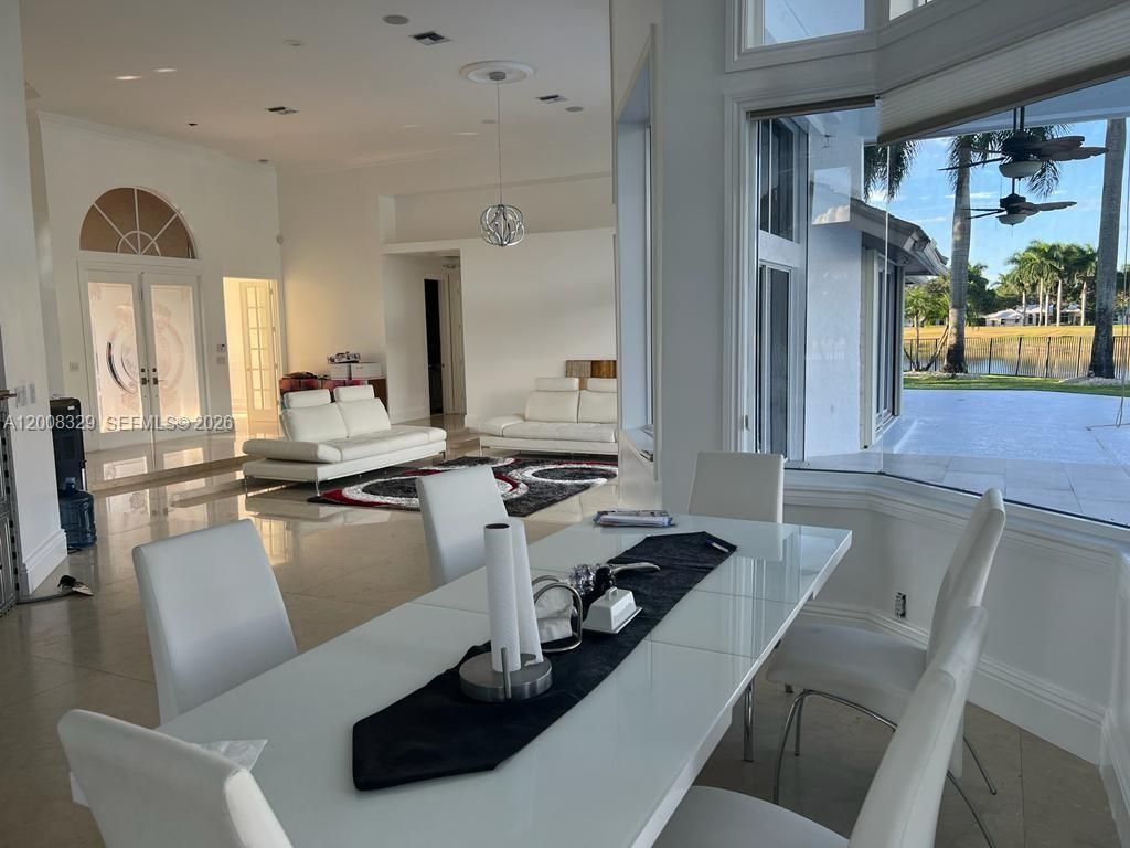 2534 Poinciana Dr , Weston, FL 33327 Photo